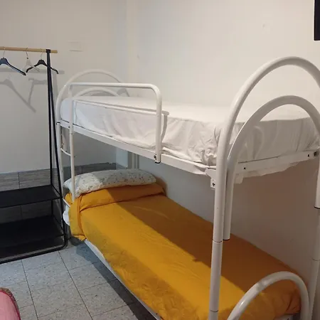 Hostel Murphy * Скафати